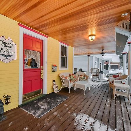 Harrison House Bed & Breakfast Нейпървил Екстериор снимка